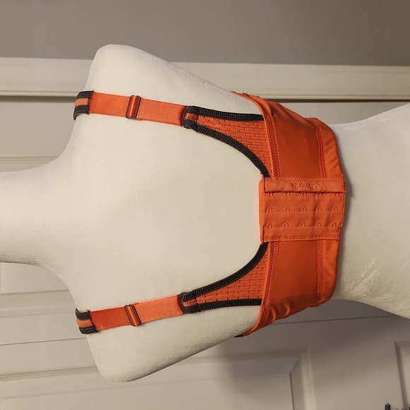 NWOT Custom Control WonderWire Sports Bra 34G - Picture 9 of 14